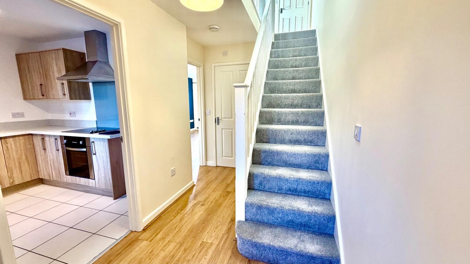 Dumolos Lane, Glascote