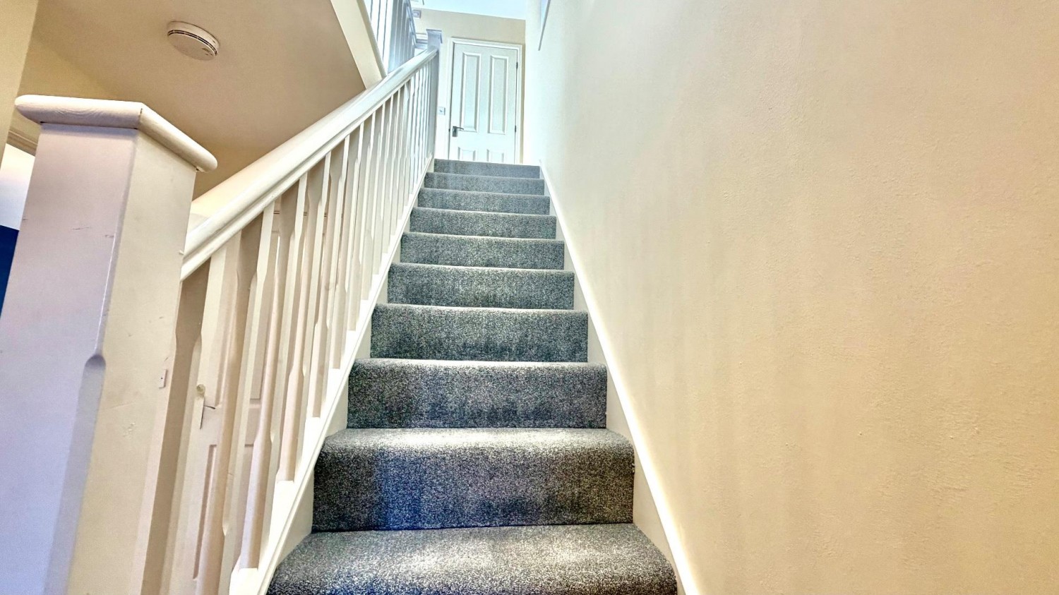 Dumolos Lane, Glascote