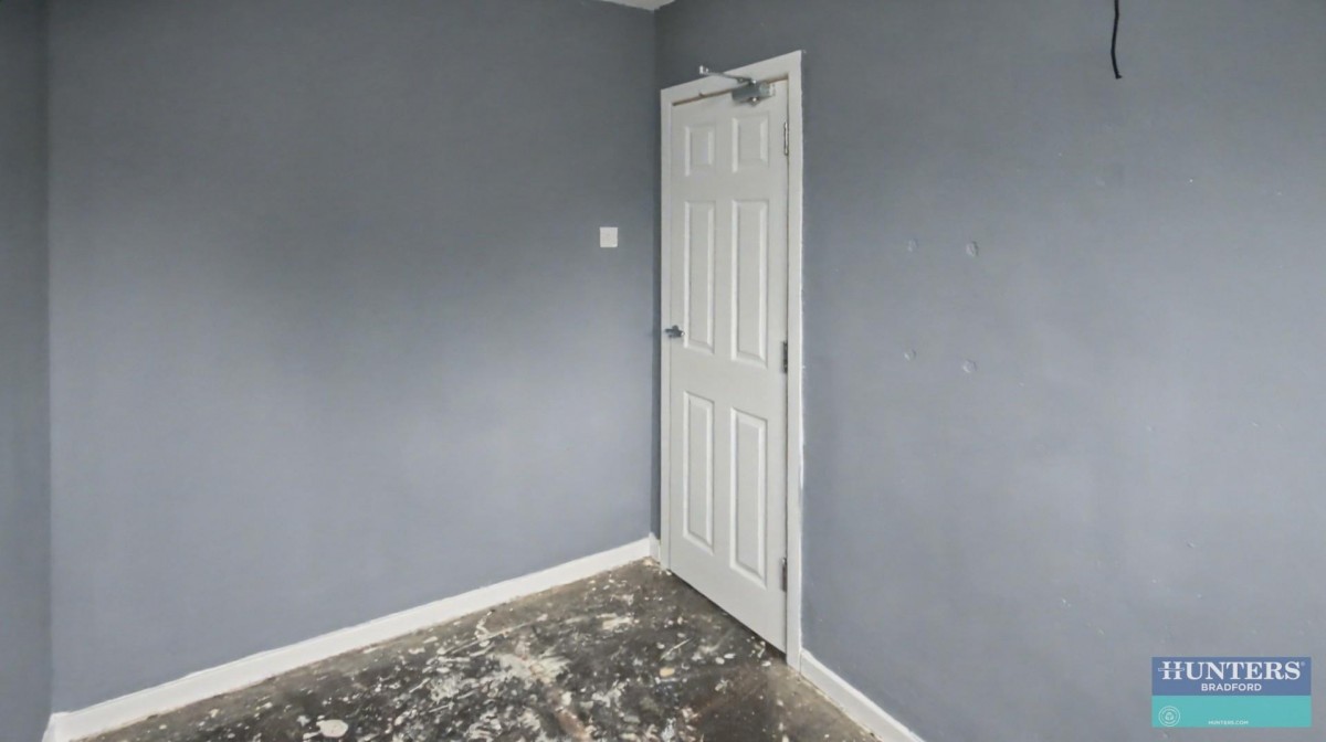 Crossdale Avenue Bradford, West Yorkshire, BD6 2AS