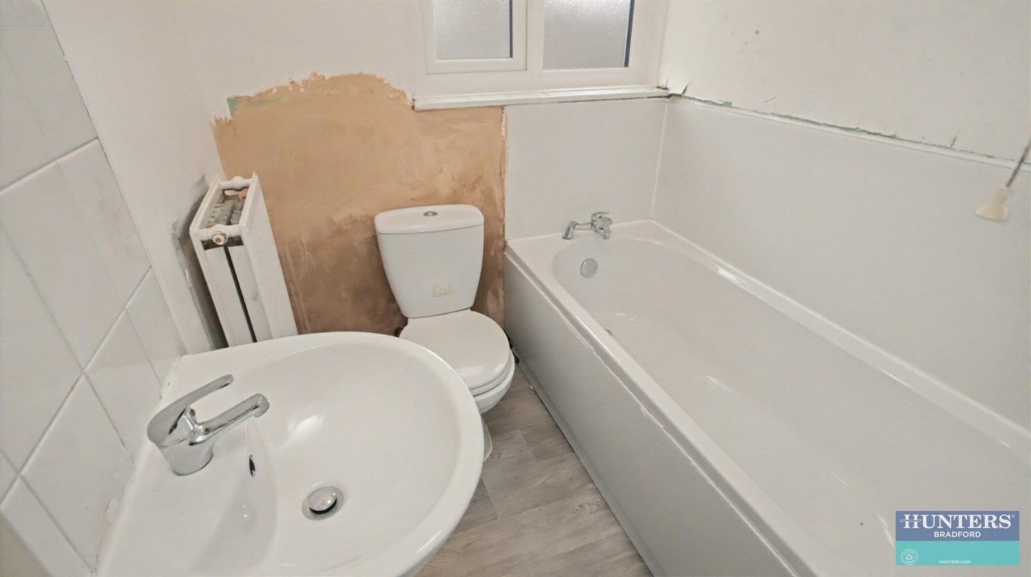 Crossdale Avenue Bradford, West Yorkshire, BD6 2AS