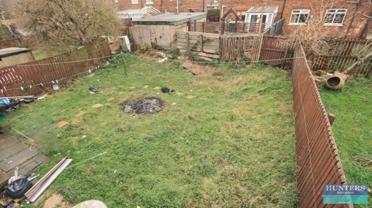 Crossdale Avenue Bradford, West Yorkshire, BD6 2AS