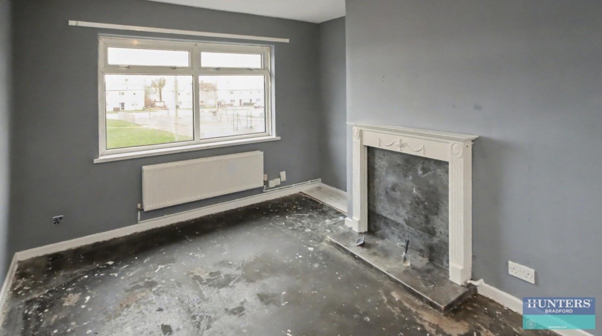 Crossdale Avenue Bradford, West Yorkshire, BD6 2AS