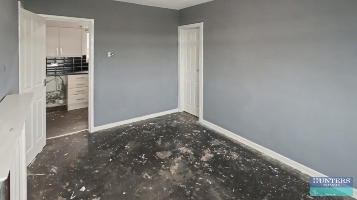 Crossdale Avenue Bradford, West Yorkshire, BD6 2AS