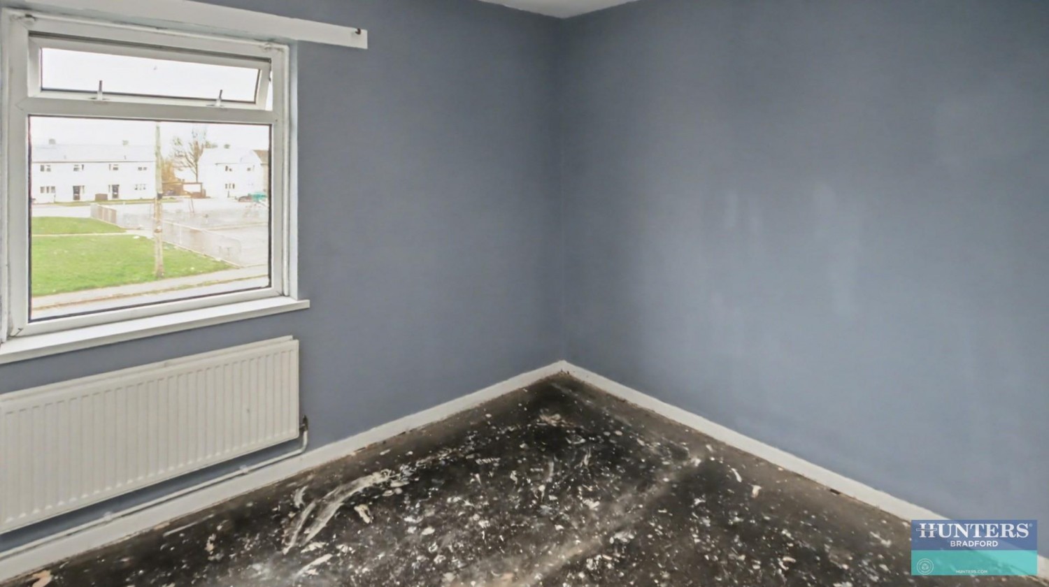 Crossdale Avenue Bradford, West Yorkshire, BD6 2AS