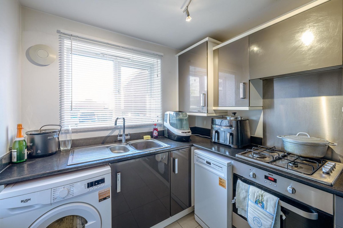 Bobeche Place, Kingswinford, DY6 7LU