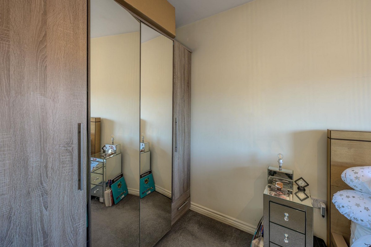 Bobeche Place, Kingswinford, DY6 7LU