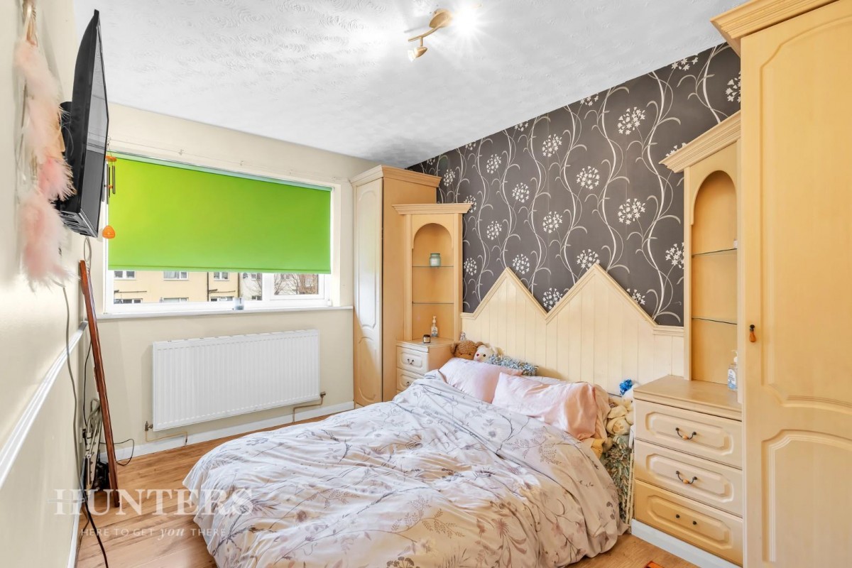 Summerfield View, Oldham