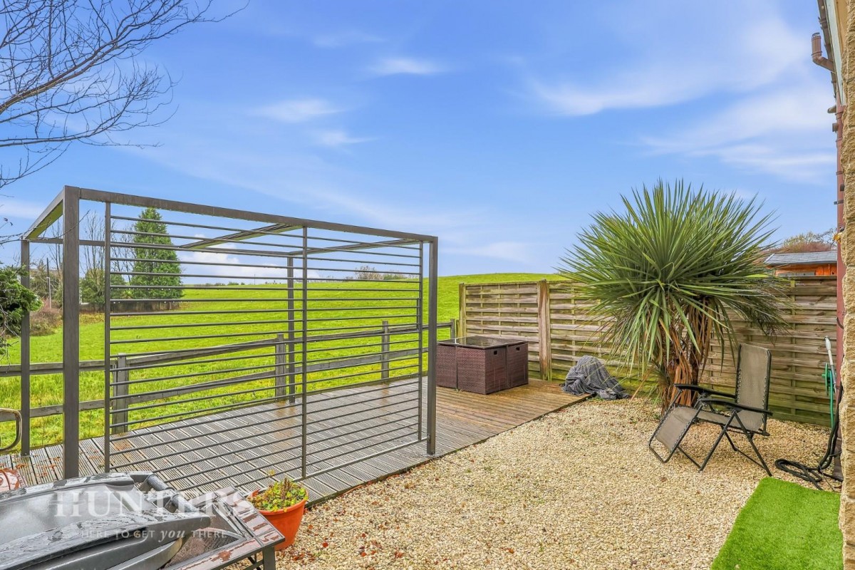 Summerfield View, Oldham