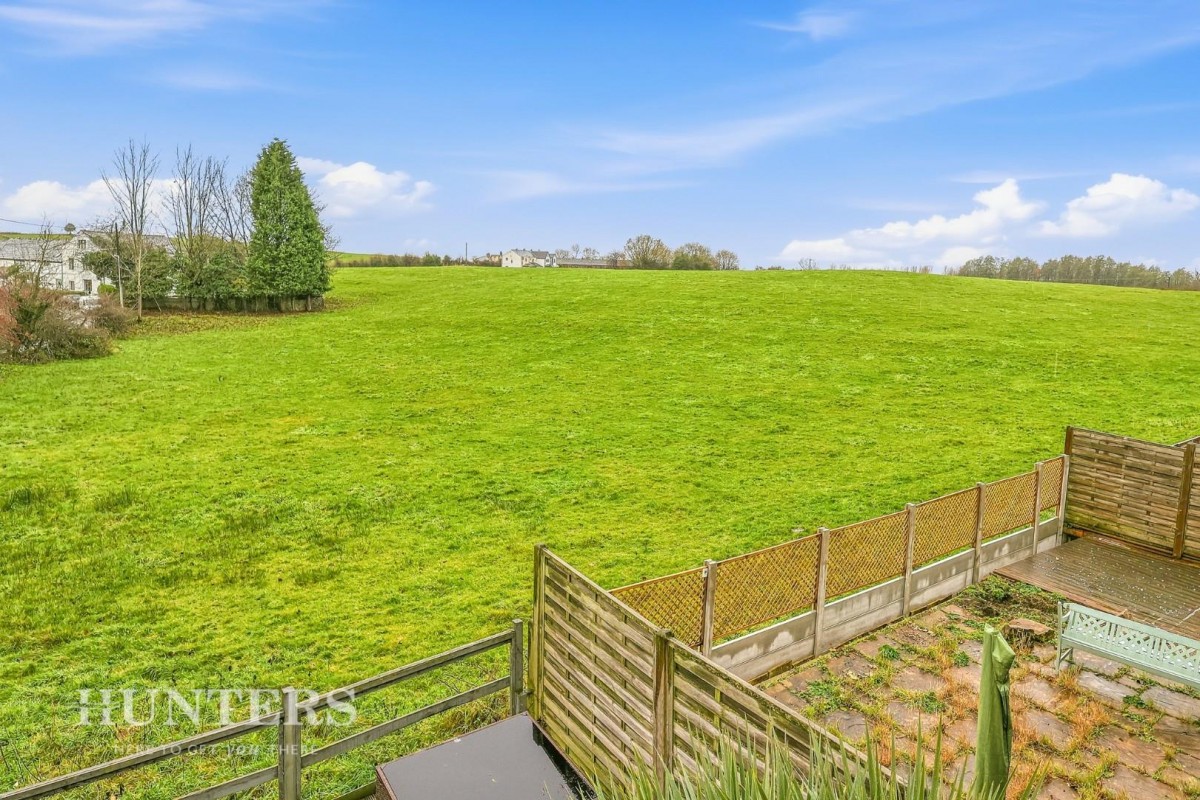 Summerfield View, Oldham