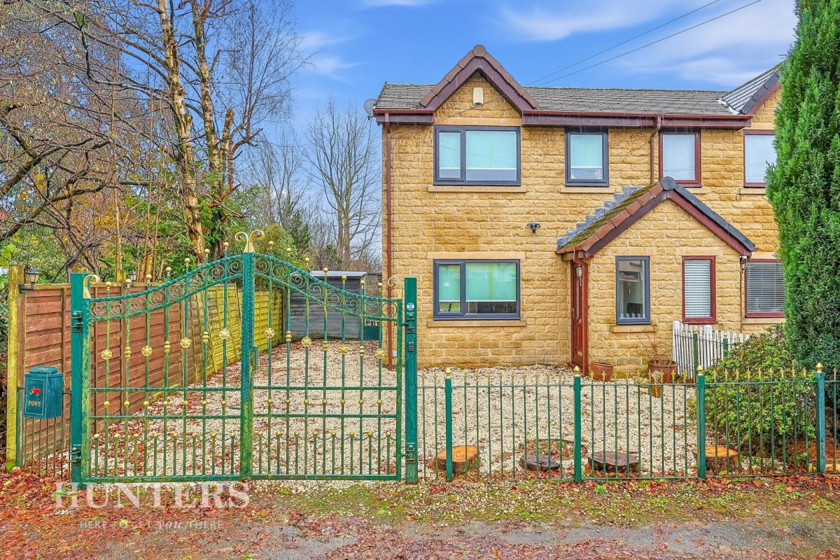 Summerfield View, Oldham