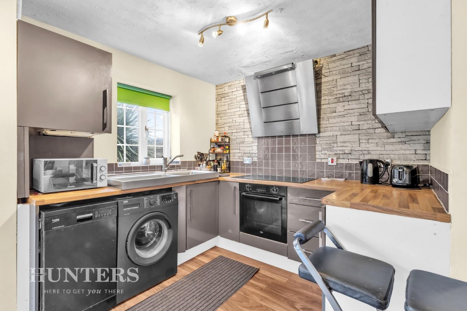 Summerfield View, Oldham