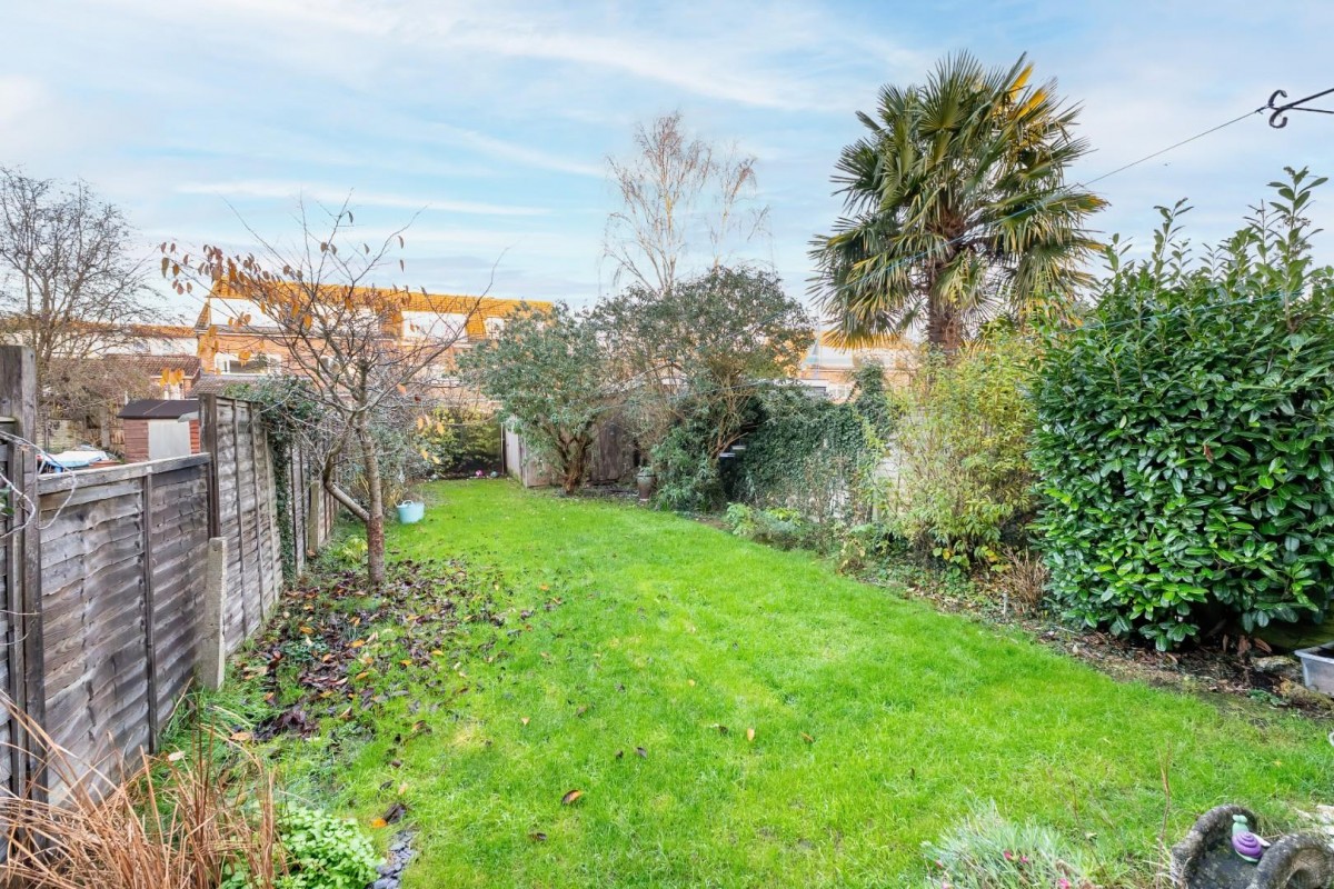 Chelsea Green, Leighton Buzzard