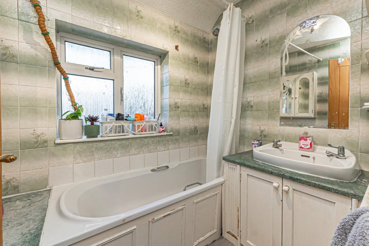 Chelsea Green, Leighton Buzzard