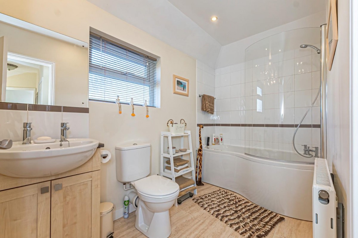 Heath Road, Leighton Buzzard