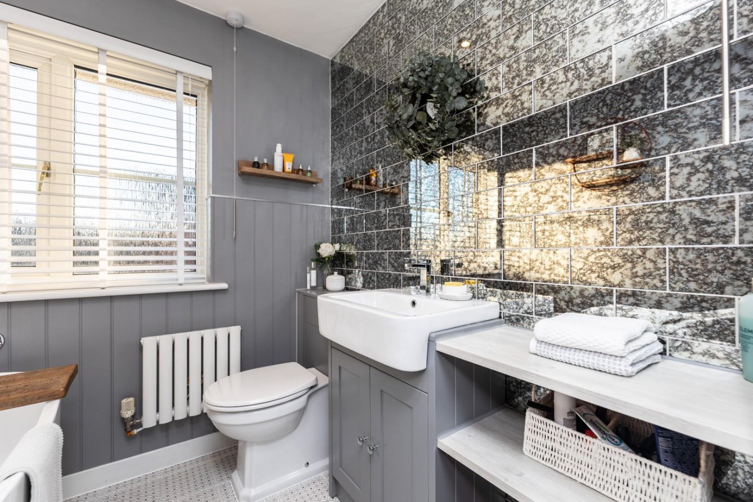 Carr Beck View, Castleford