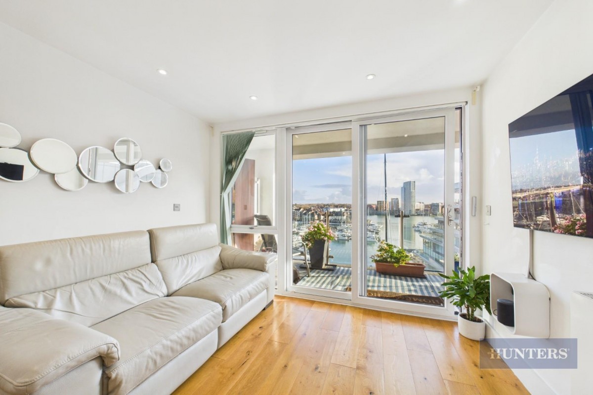 Alexandra Wharf, Maritime Walk, Ocean Village