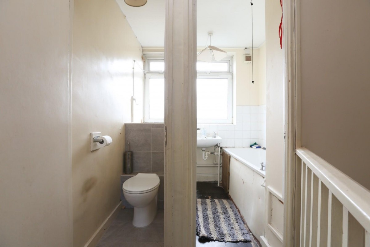 Carroun Road, London