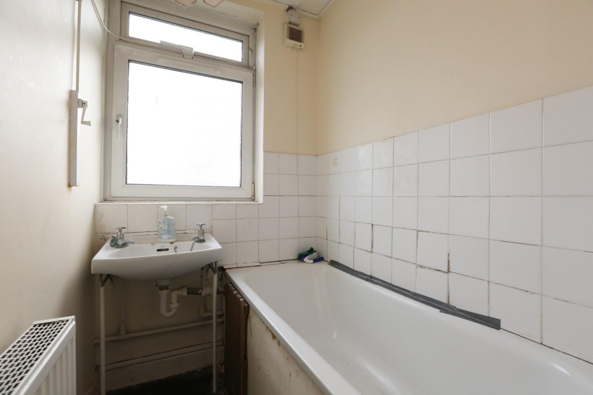 Carroun Road, London