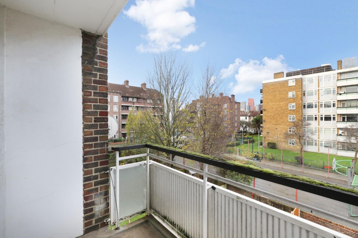 Carroun Road, London