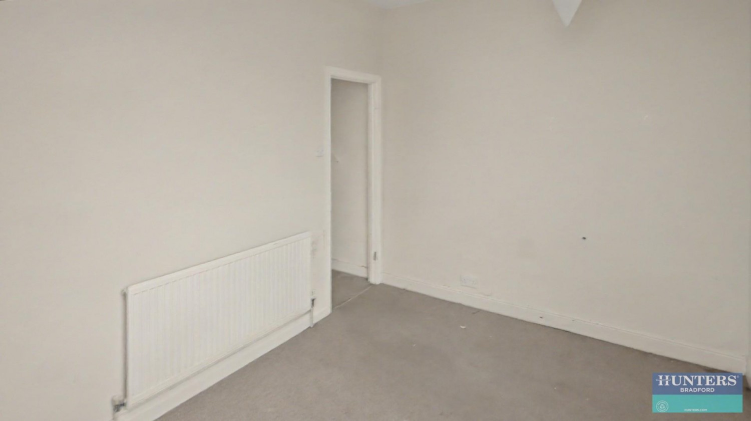 Haycliffe Road Bradford, West Yorkshire, BD5 9HB