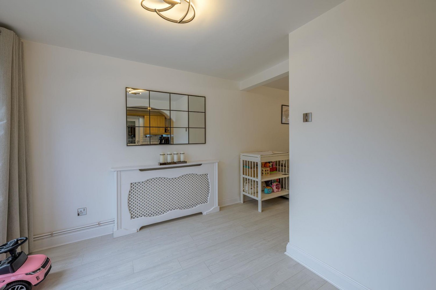 Chelford Crescent, Kingswinford, DY6 8PB