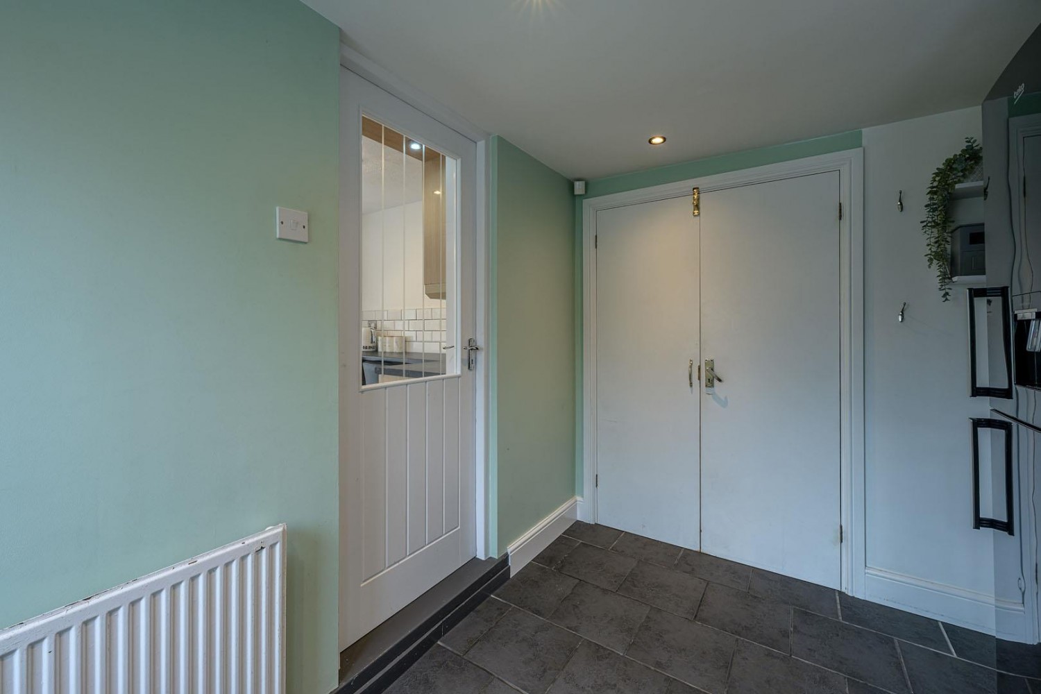 Chelford Crescent, Kingswinford, DY6 8PB