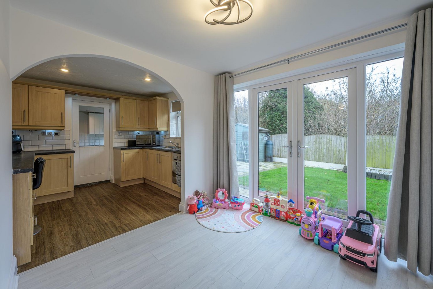 Chelford Crescent, Kingswinford, DY6 8PB