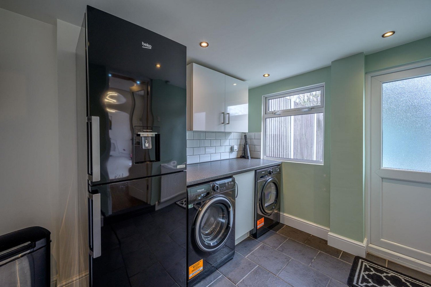 Chelford Crescent, Kingswinford, DY6 8PB