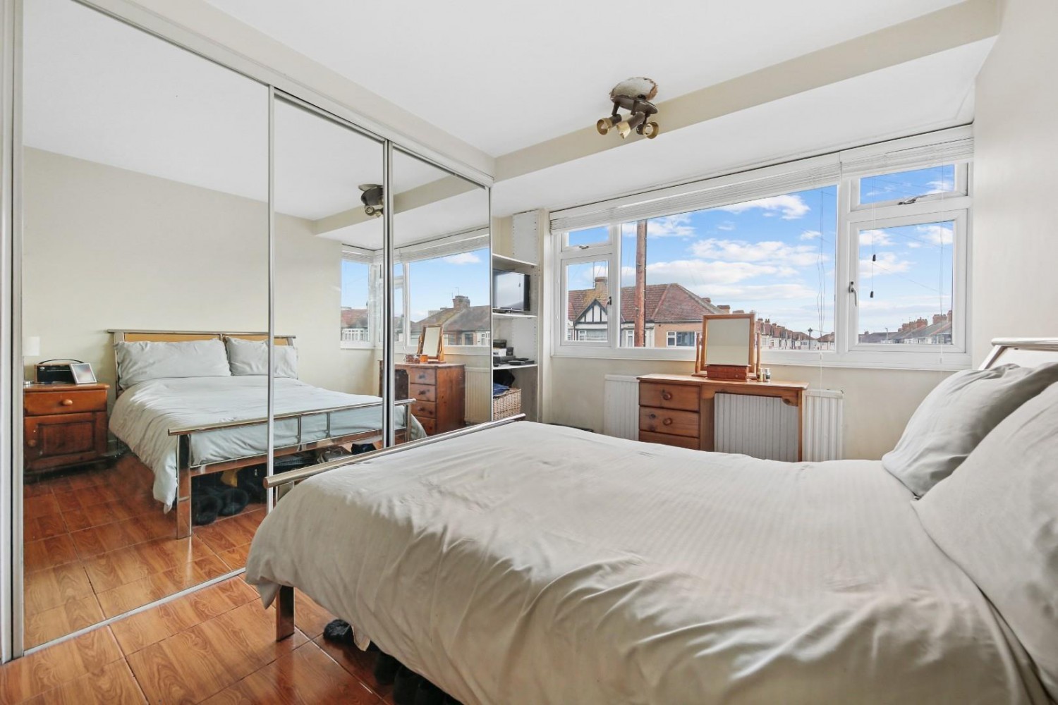 Grosvenor Road, Dagenham, RM8