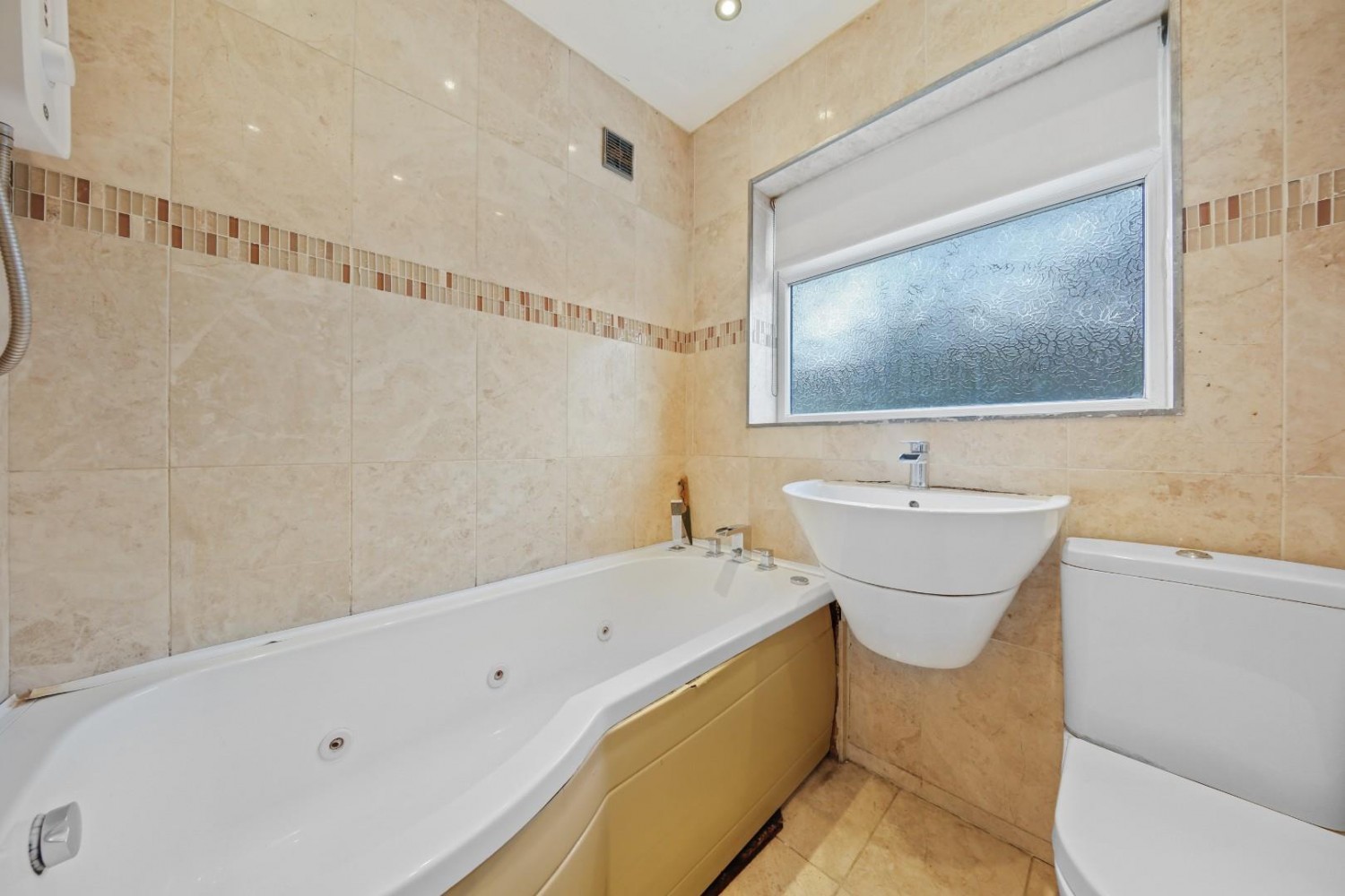 Grosvenor Road, Dagenham, RM8