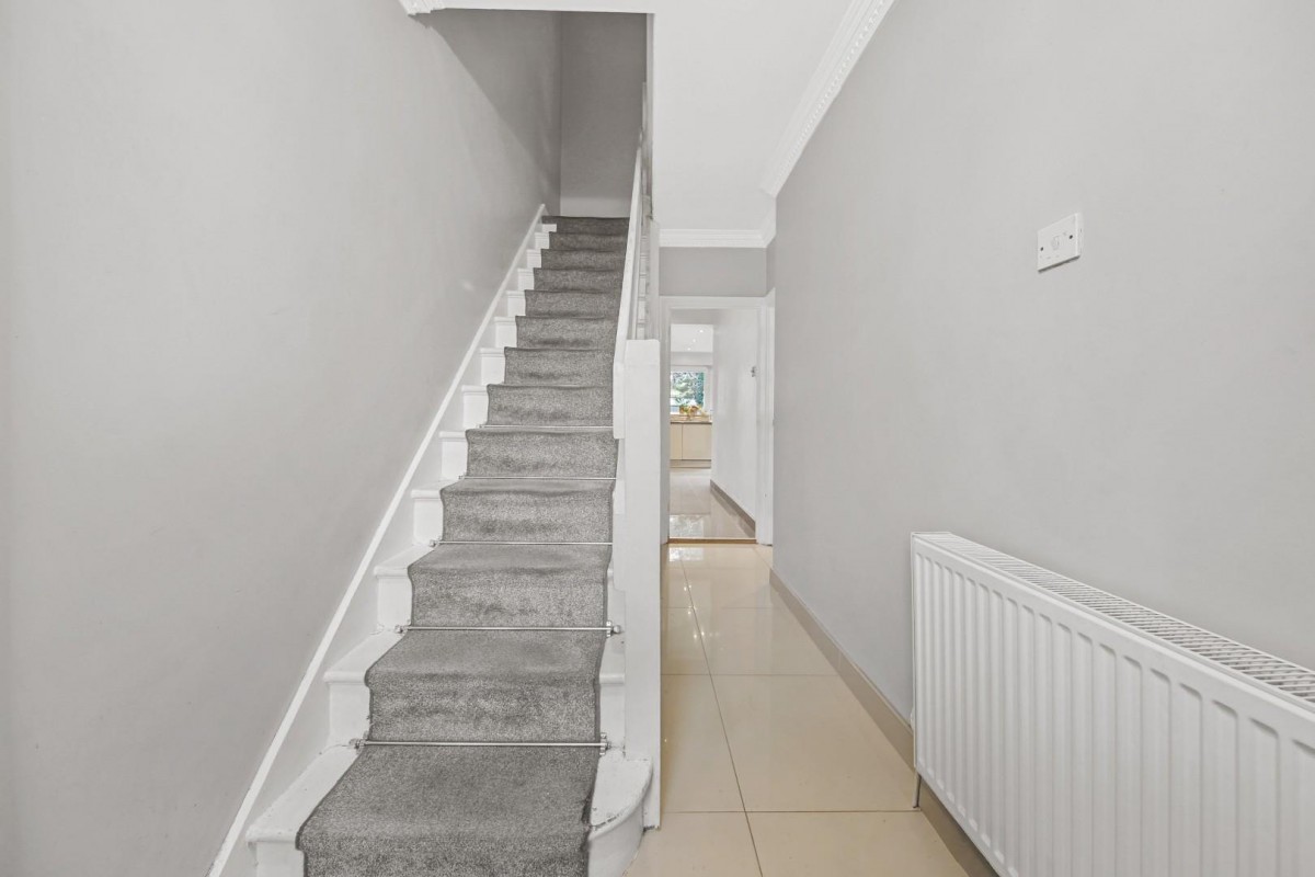 Grosvenor Road, Dagenham, RM8