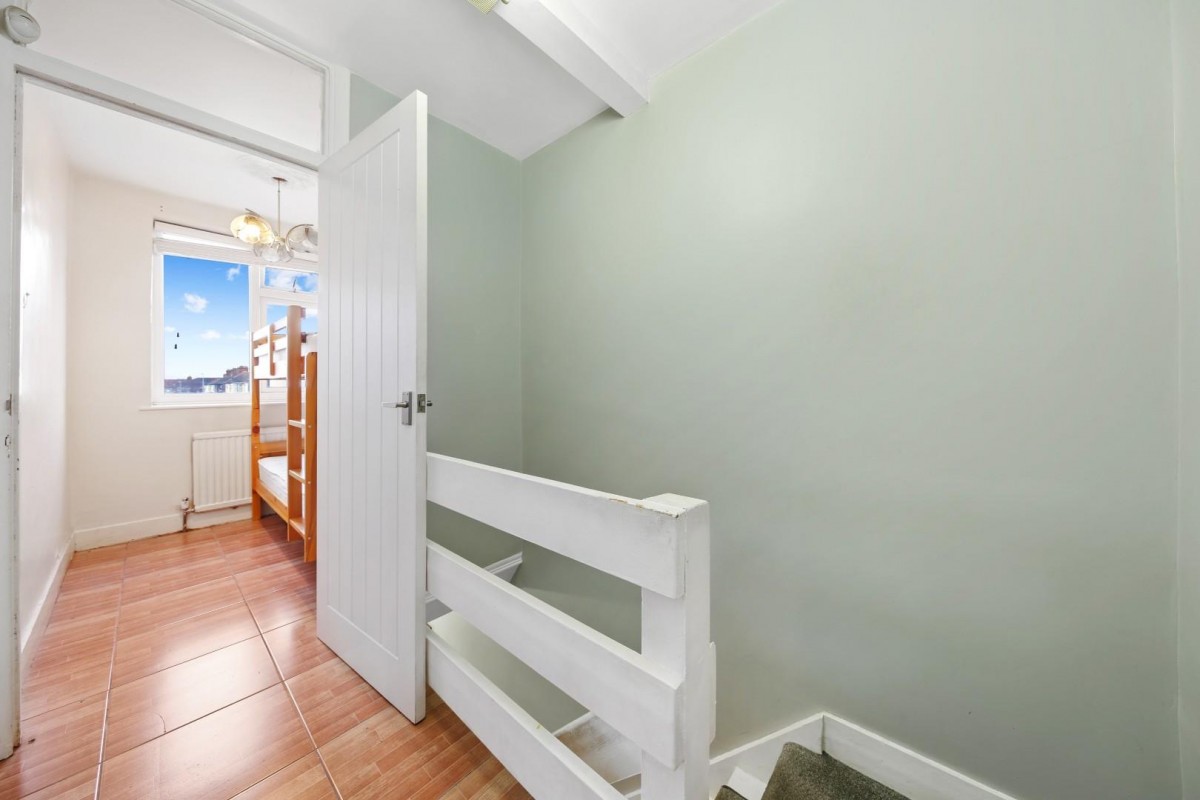 Grosvenor Road, Dagenham, RM8