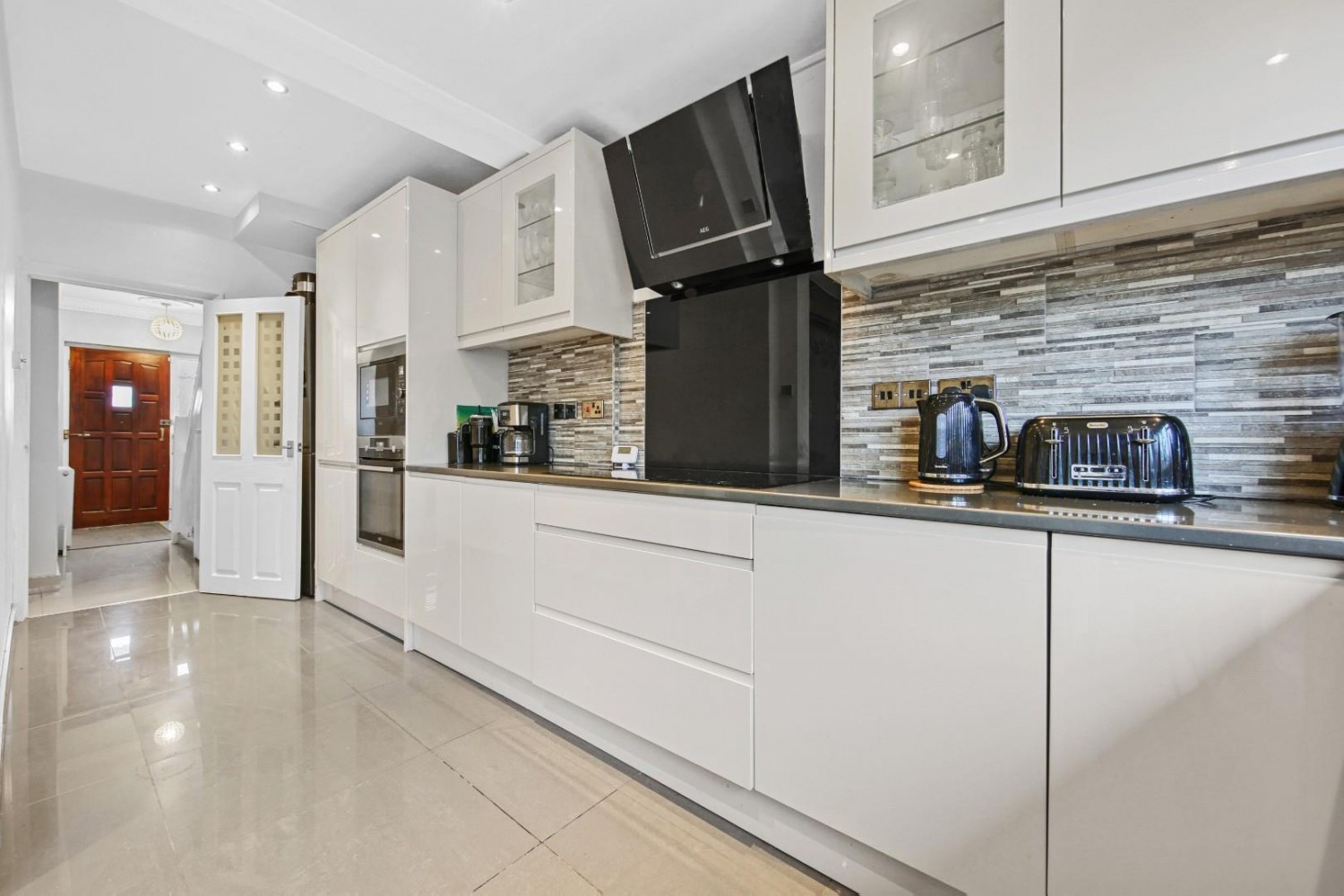 Grosvenor Road, Dagenham, RM8