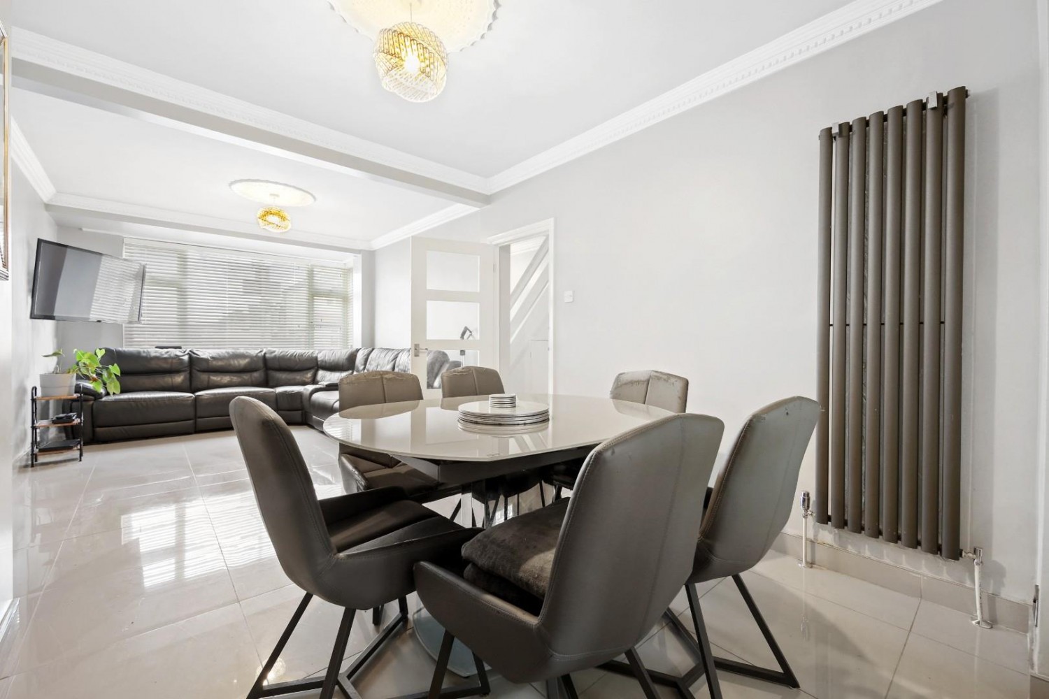 Grosvenor Road, Dagenham, RM8