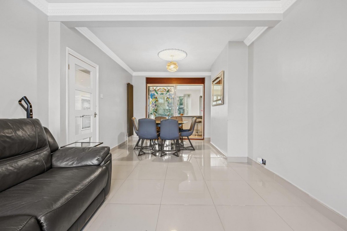 Grosvenor Road, Dagenham, RM8