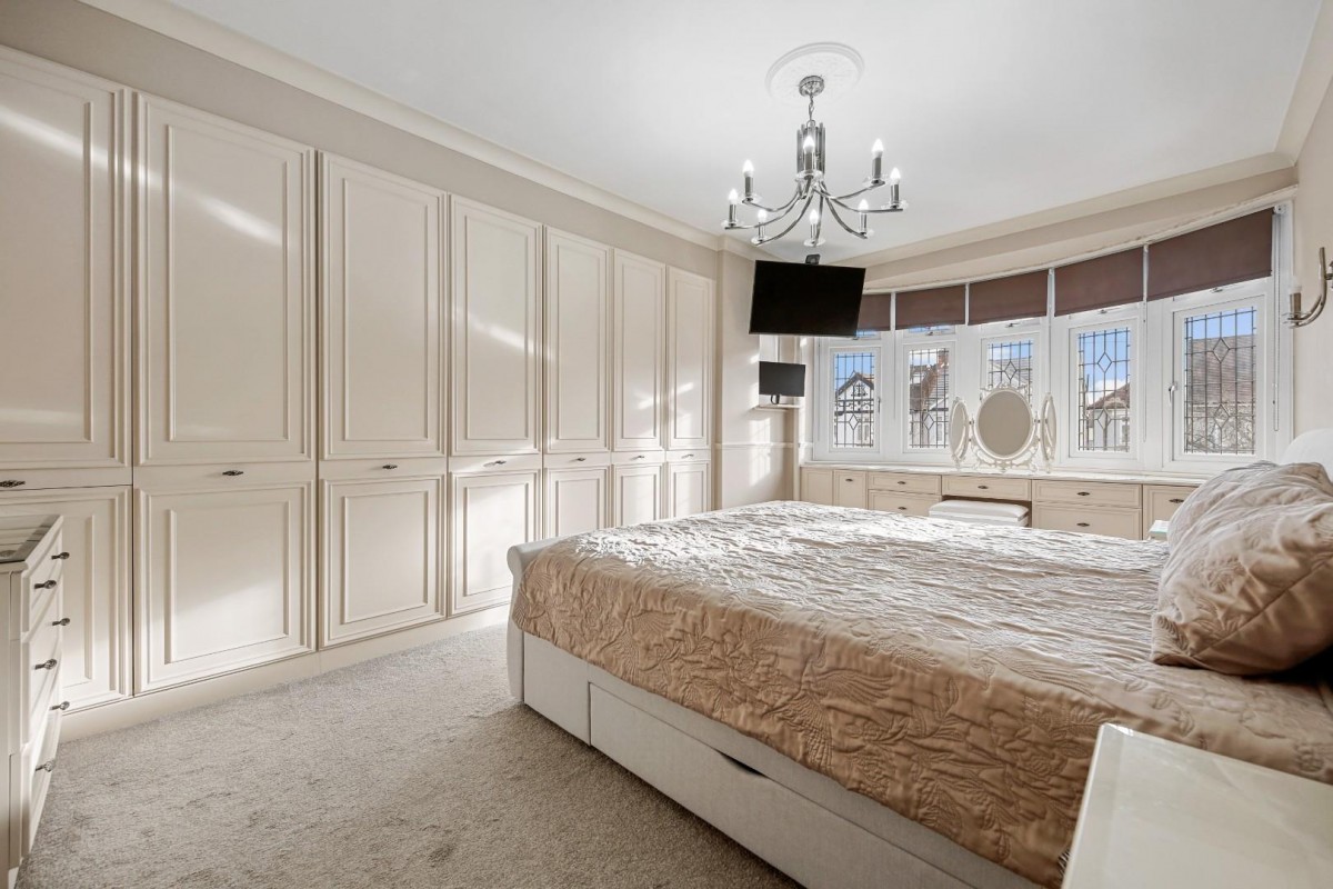 Longwood Gardens Clayhall IG5