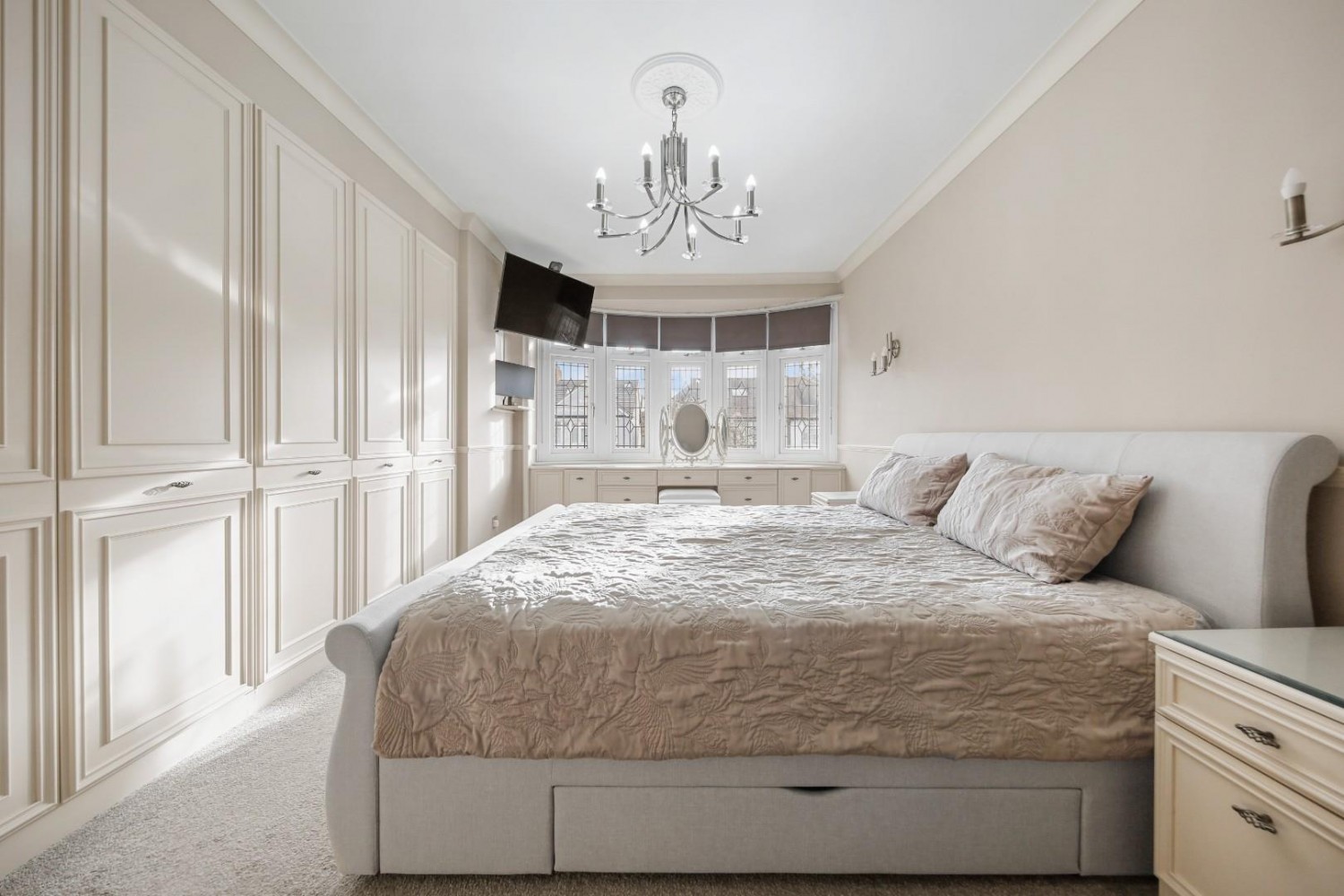 Longwood Gardens Clayhall IG5