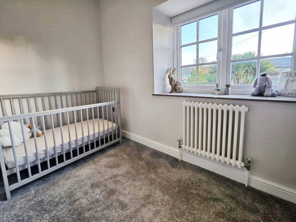 Marsh Road, Leonard Stanley