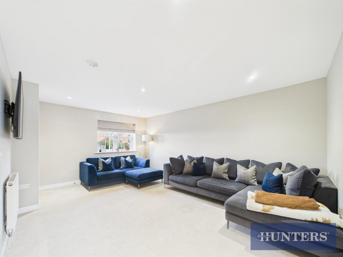 Burton Fields, Brandesburton