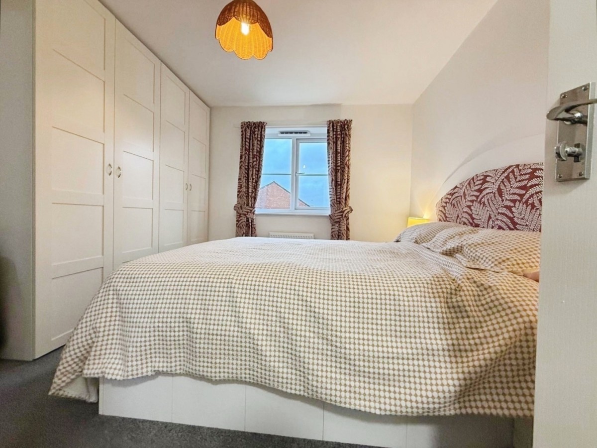 Plank Lane, Leigh, WN7 4QA