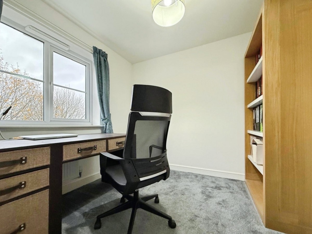 Plank Lane, Leigh, WN7 4QA