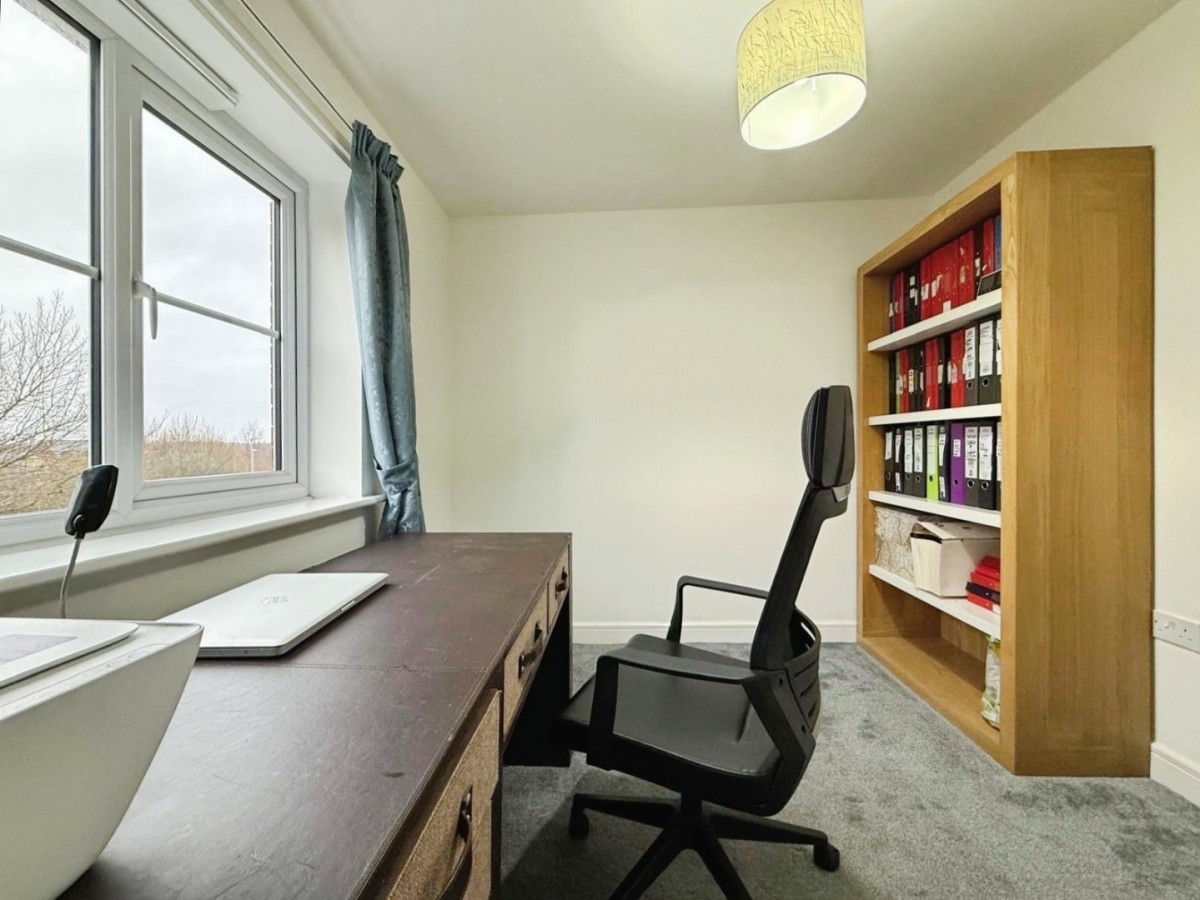 Plank Lane, Leigh, WN7 4QA