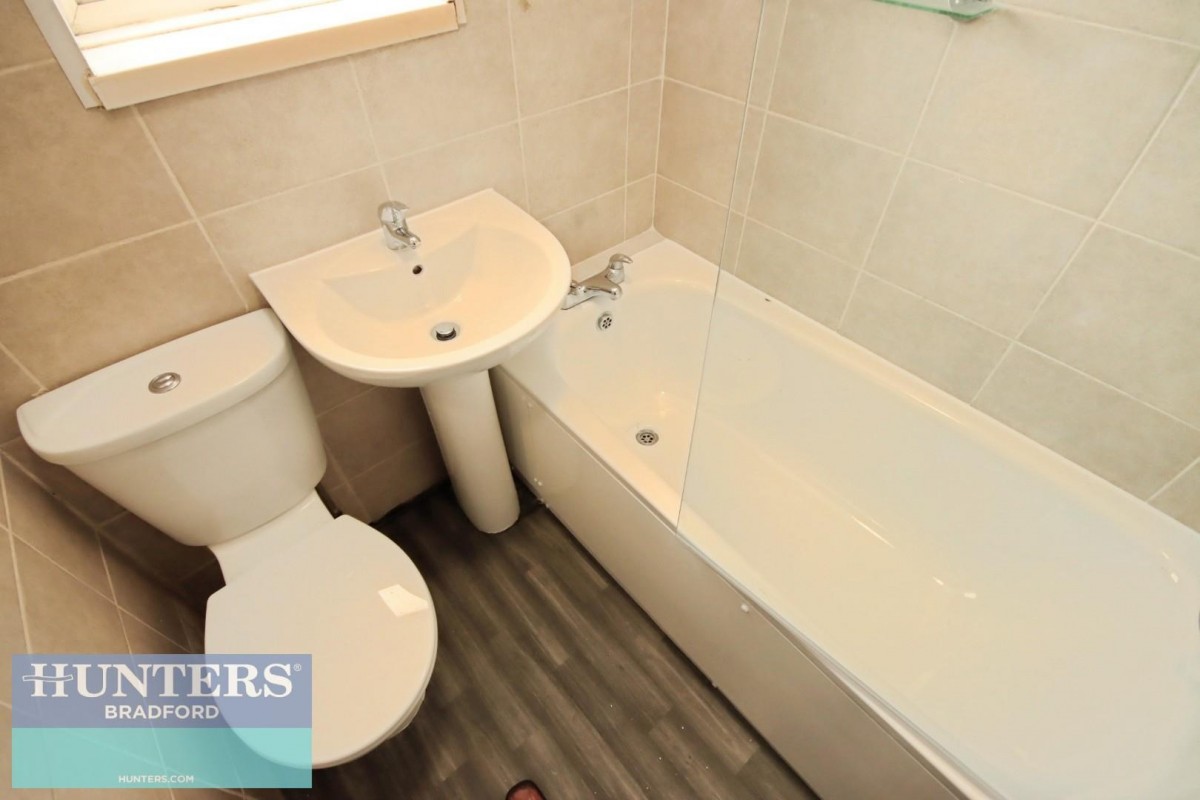 120, St. Margarets Road,Bradford, BD7 2BY