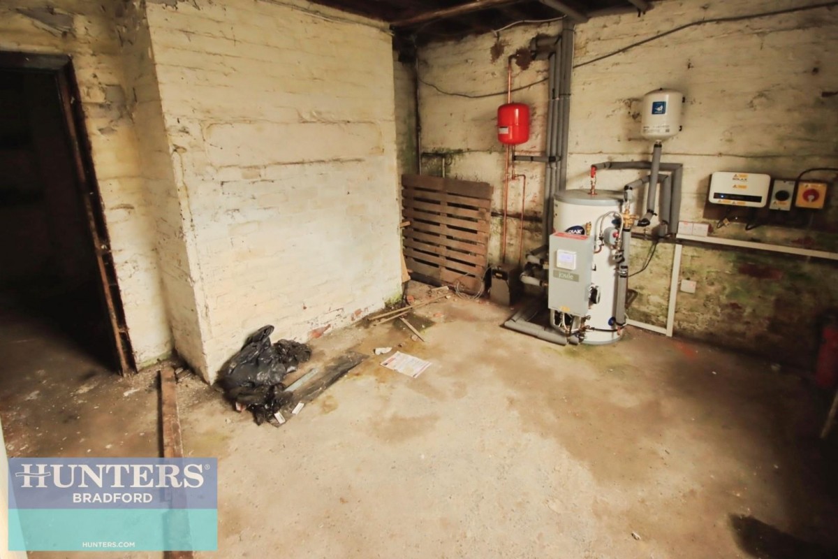 120, St. Margarets Road,Bradford, BD7 2BY