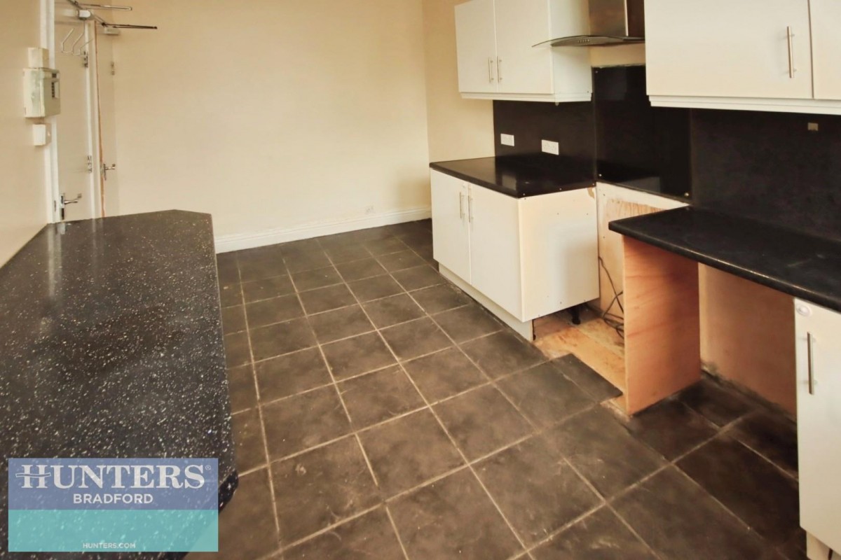 120, St. Margarets Road,Bradford, BD7 2BY