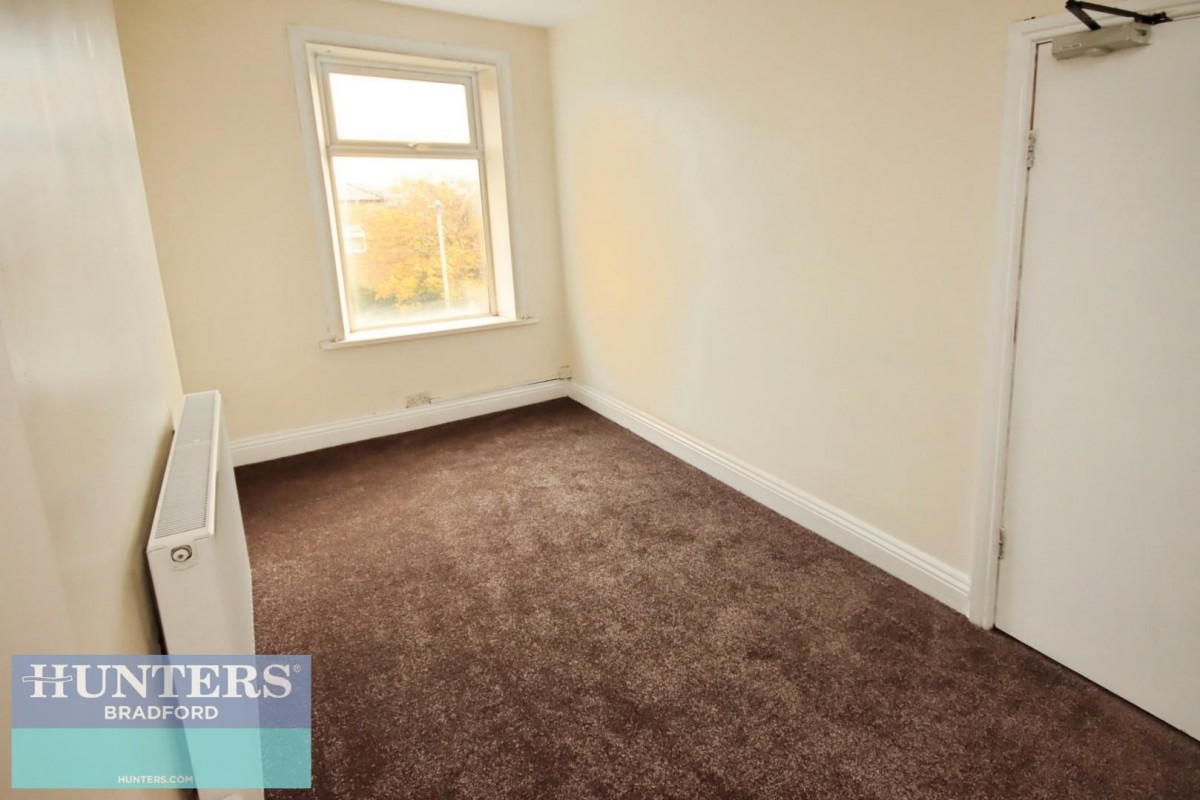 120, St. Margarets Road,Bradford, BD7 2BY