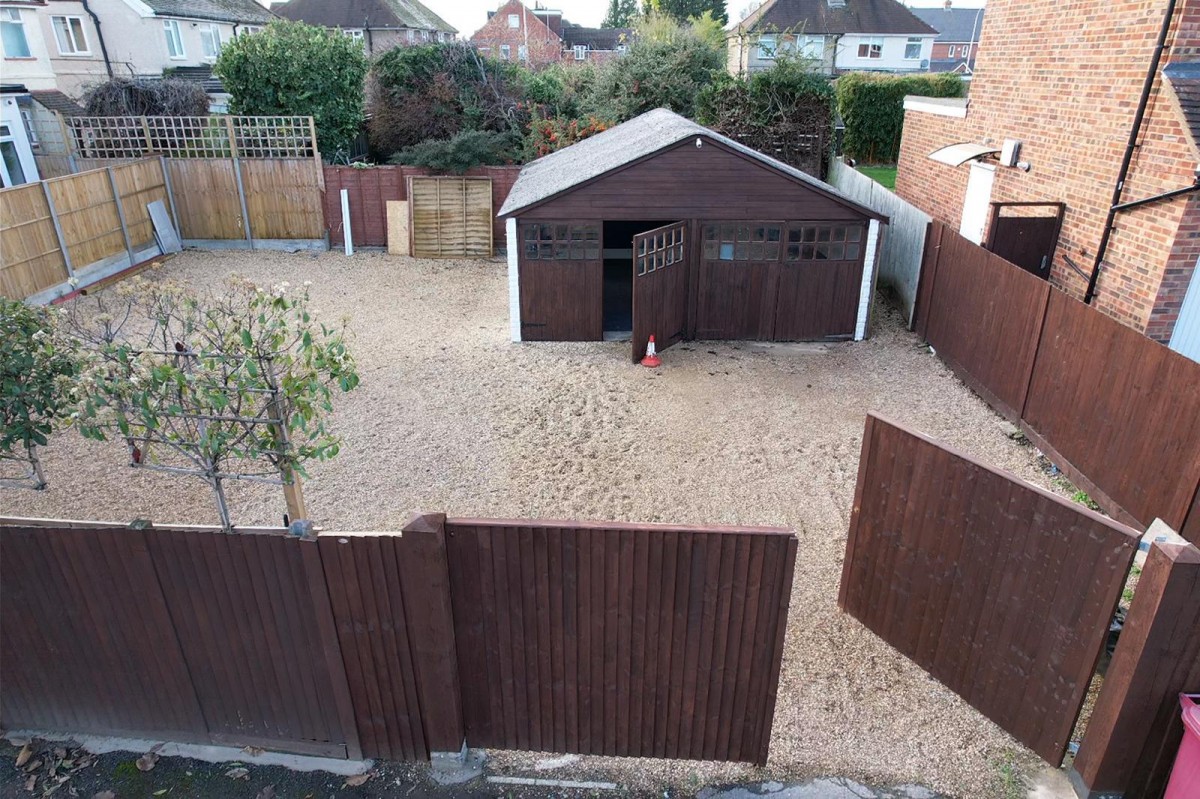Gosbrook Road, Caversham, Reading