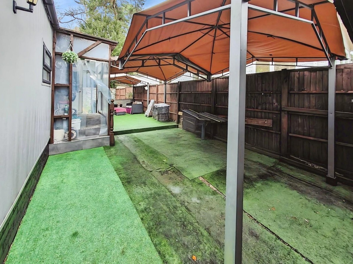 Nine Mile Ride, Finchampstead, Wokingham