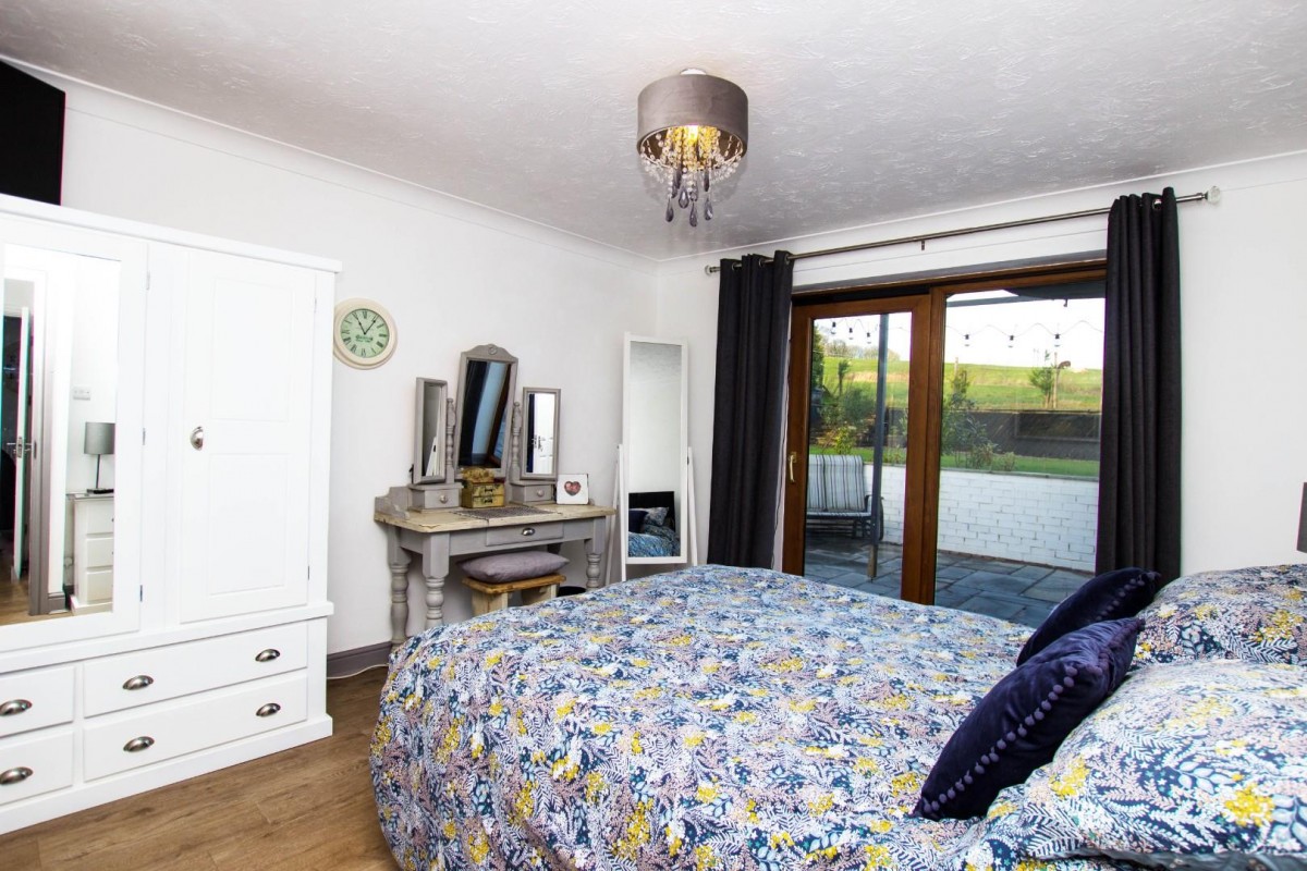 'Bradda' Bog Height Road