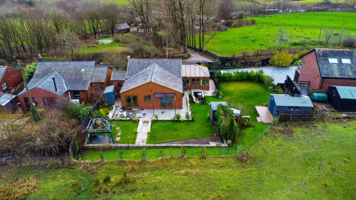 'Bradda' Bog Height Road